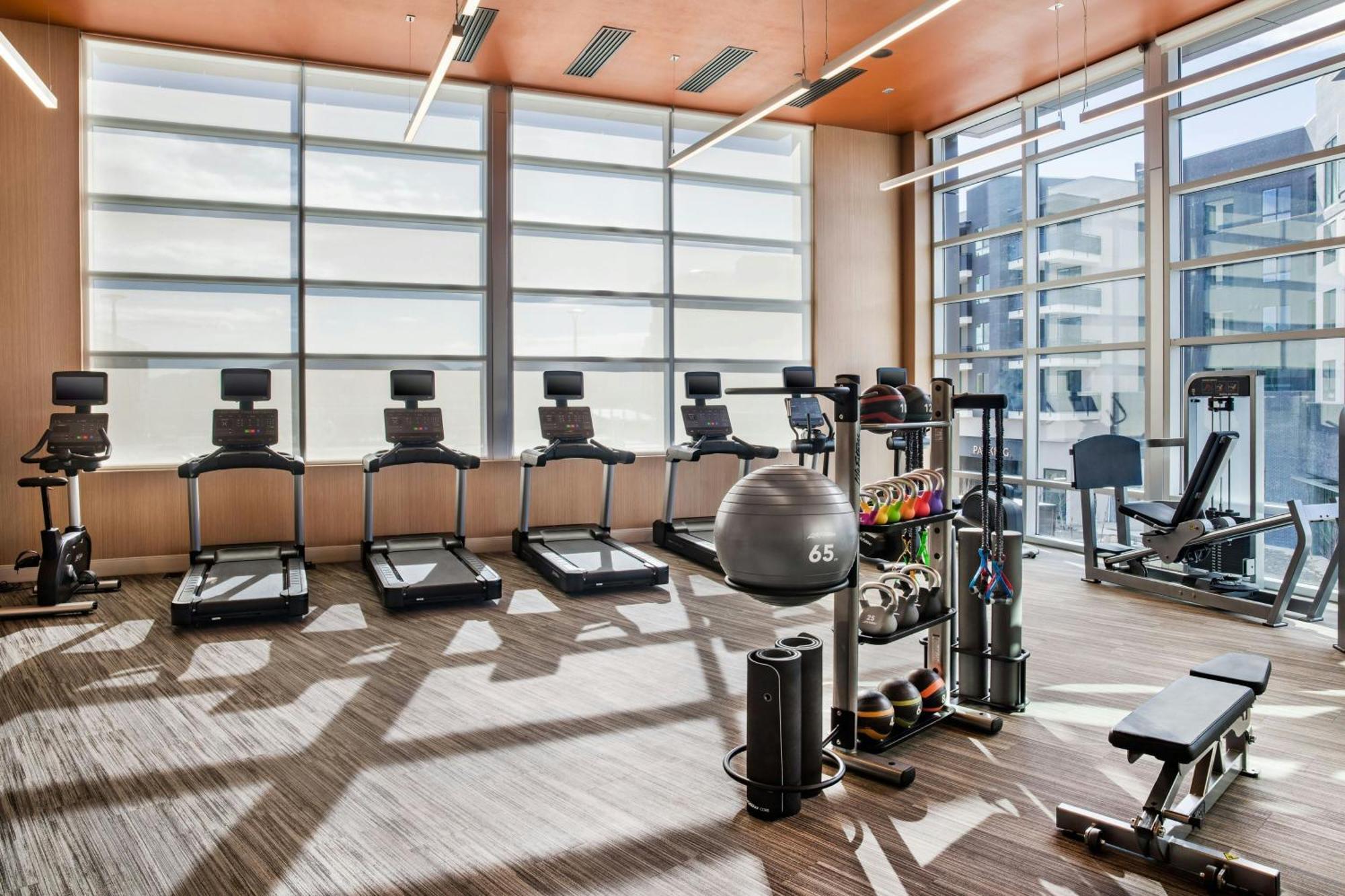 Готель Element Reno Experience District Екстер'єр фото